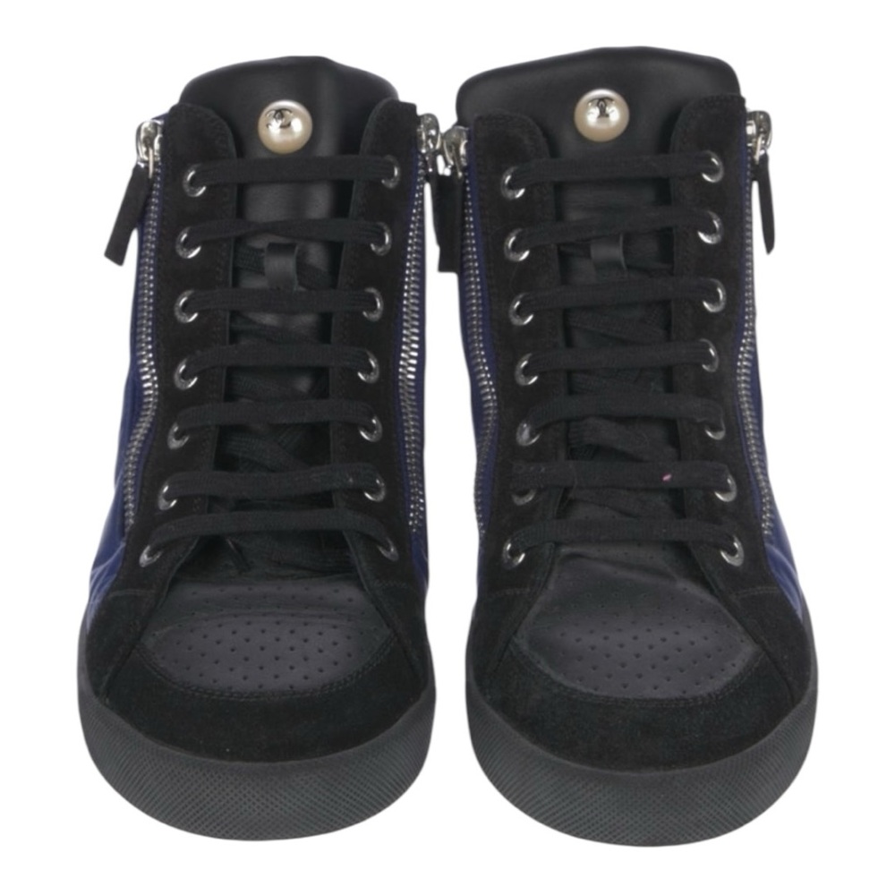 Chanel 2014 Interlocking CC Logo Sneakers